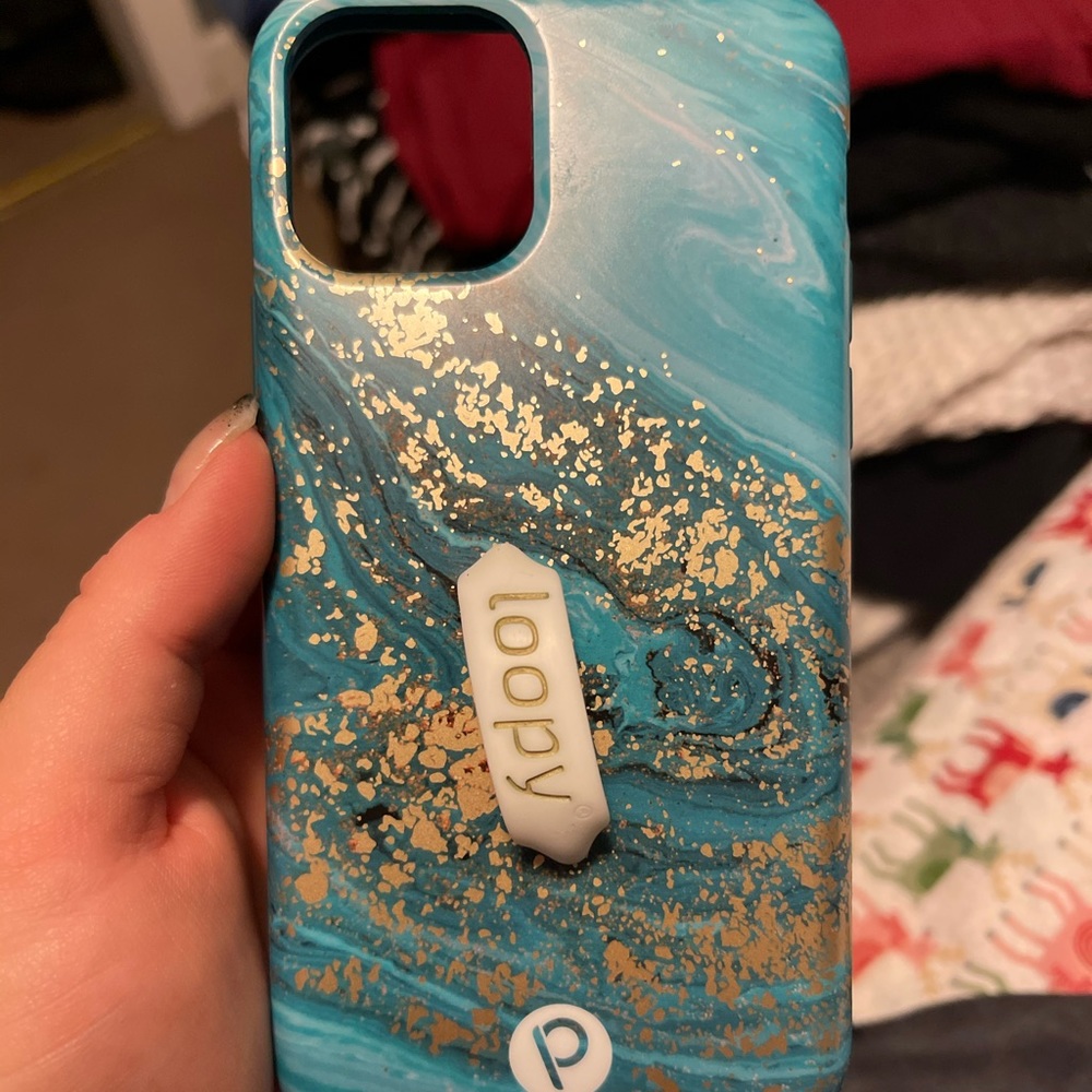 Loopy phone case